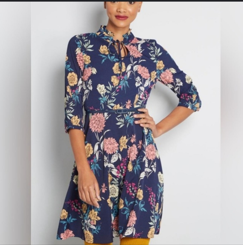Modcloth Liza Luxe Tie Neck Floral 3 Quarter Length Sleeve Dress EUC Size Large